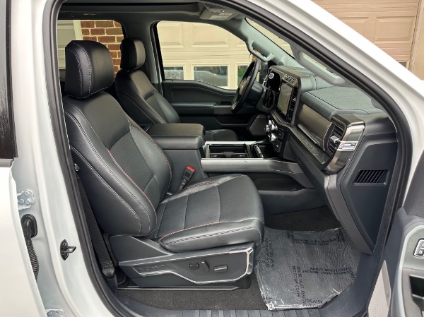Used-2023-Ford-F-250-Super-Duty-Lariat-Diesel