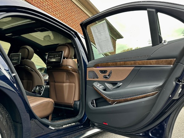 Used-2016-Mercedes-Benz-S-Class-AMG-S-63