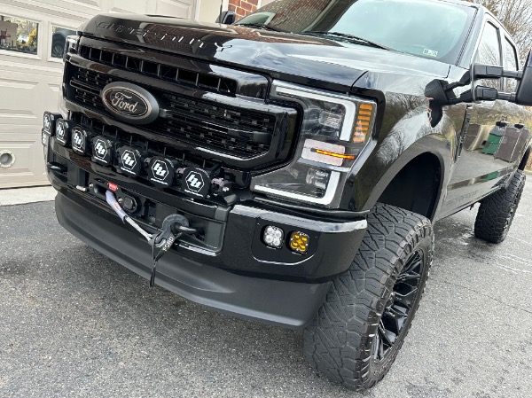 Used-2022-Ford-F-250-Super-Duty-Lariat-HENNESSEY-VELOCIRAPTOR-700