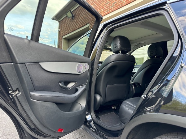 Used-2019-Mercedes-Benz-GLC-GLC-300-4MATIC