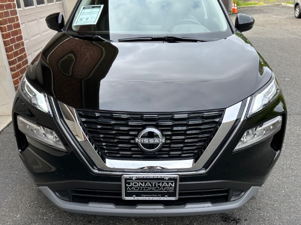 Used-2023-Nissan-Rogue-SV