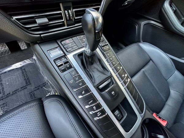 Used-2020-Porsche-Macan