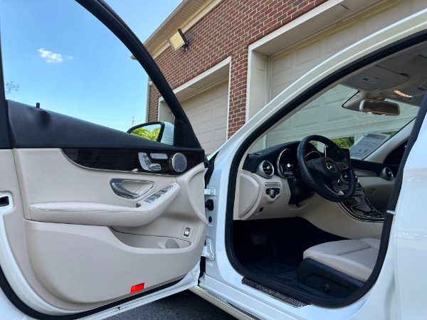 Used-2016-Mercedes-Benz-C-Class-C-300-4MATIC