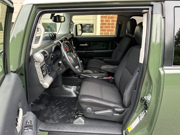 Used-2013-Toyota-FJ-Cruiser