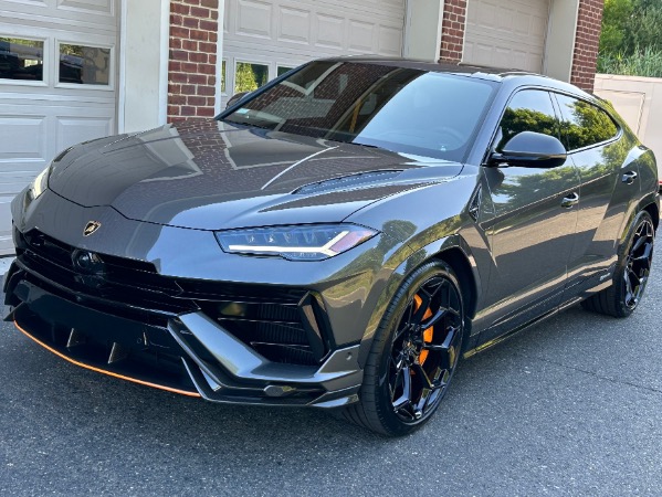 Used-2023-Lamborghini-Urus-Performante