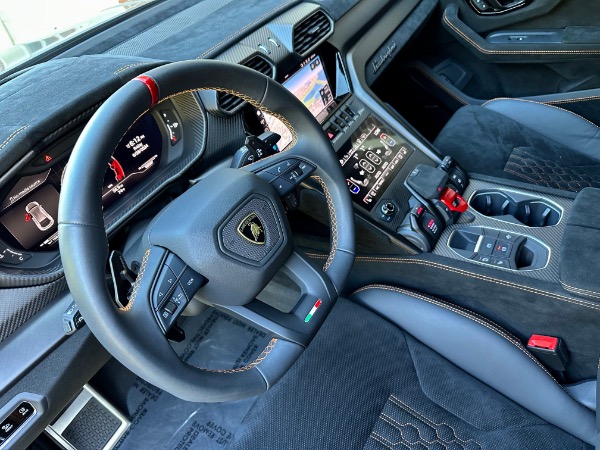 Used-2023-Lamborghini-Urus-Performante