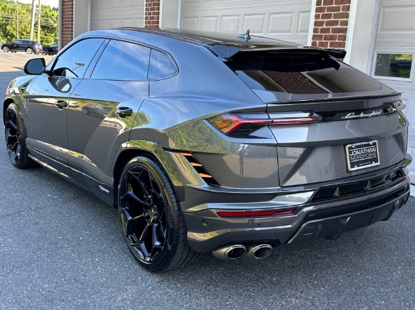 Used-2023-Lamborghini-Urus-Performante