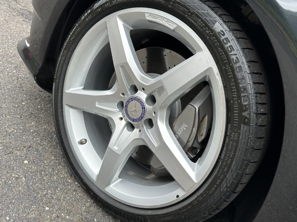 Used-2015-Mercedes-Benz-SL-Class-SL-550