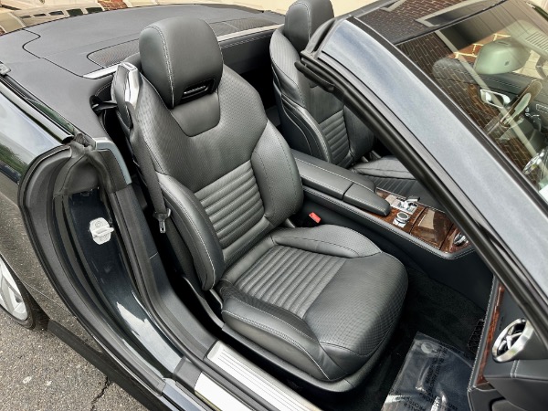 Used-2015-Mercedes-Benz-SL-Class-SL-550
