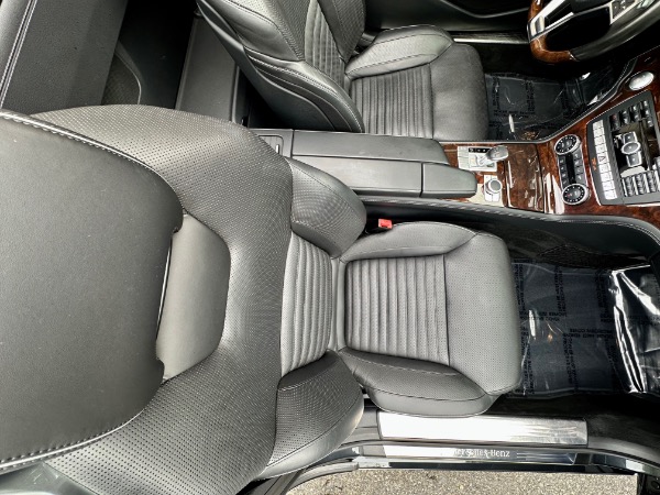 Used-2015-Mercedes-Benz-SL-Class-SL-550