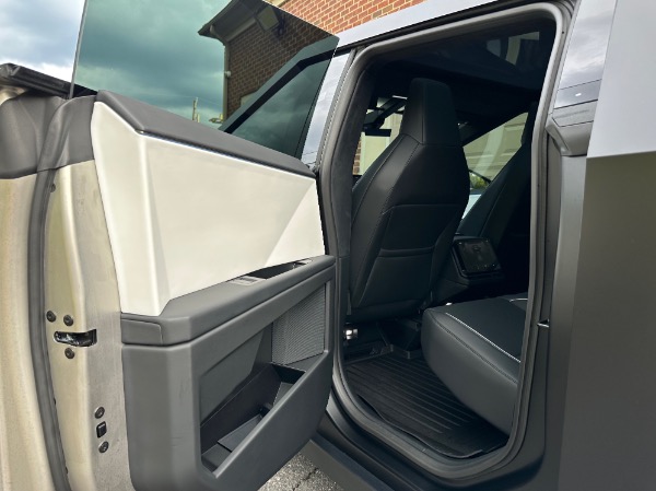 Used-2024-Tesla-Cybertruck-All-Wheel-Drive