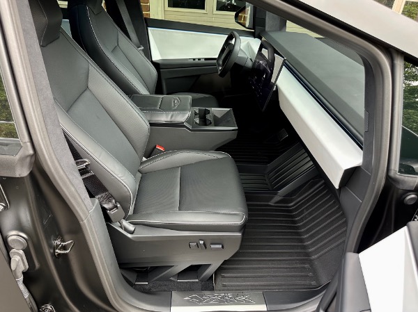 Used-2024-Tesla-Cybertruck-All-Wheel-Drive