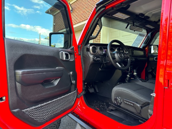 Used-2021-Jeep-Gladiator-Sport