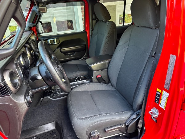 Used-2021-Jeep-Gladiator-Sport