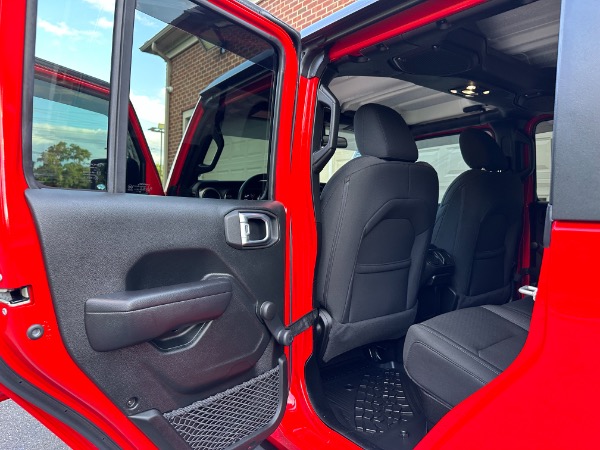 Used-2021-Jeep-Gladiator-Sport