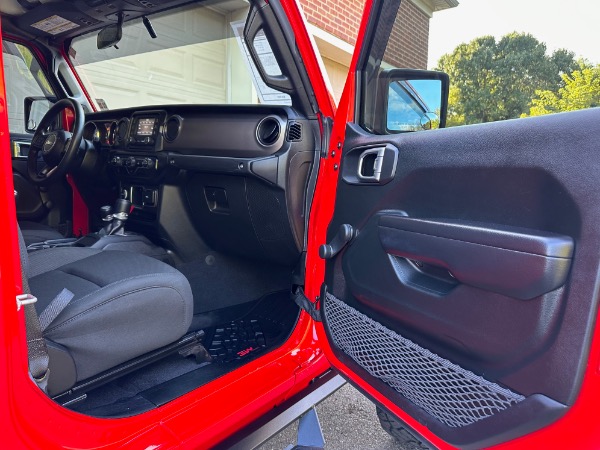 Used-2021-Jeep-Gladiator-Sport