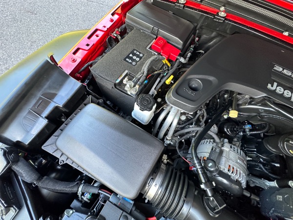 Used-2021-Jeep-Gladiator-Sport