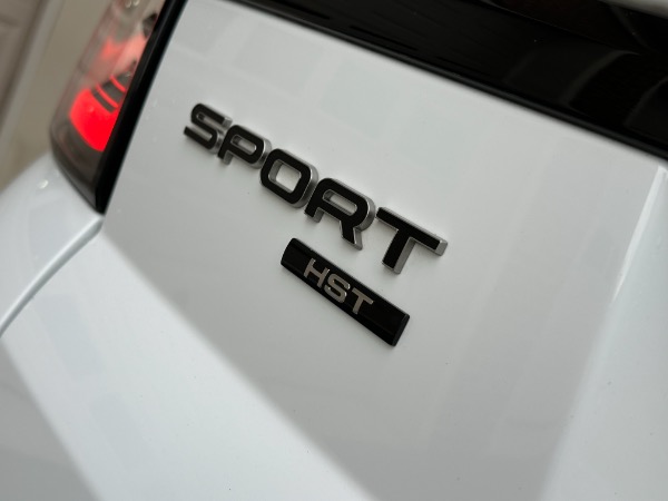 Used-2022-Land-Rover-Range-Rover-Sport-HST