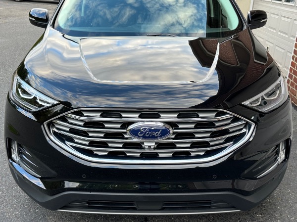 Used-2023-Ford-Edge-Titanium