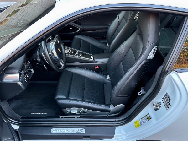Used-2015-Porsche-911-Carrera-4S
