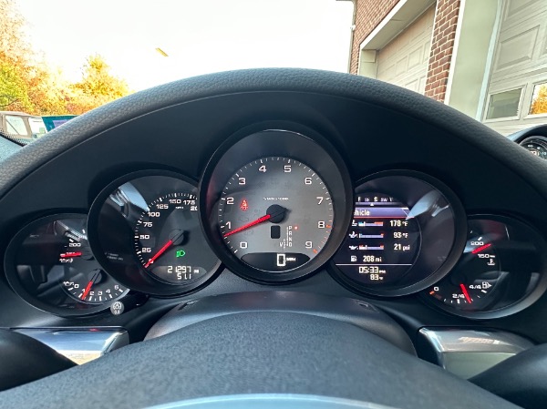 Used-2015-Porsche-911-Carrera-4S