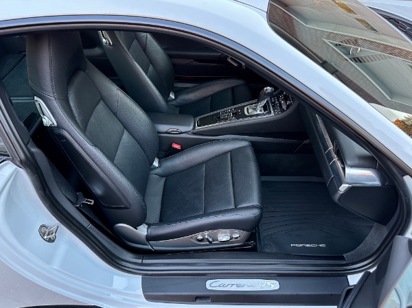 Used-2015-Porsche-911-Carrera-4S