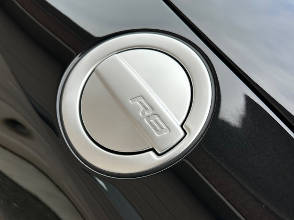 Used-2011-Audi-R8-52-quattro-Spyder