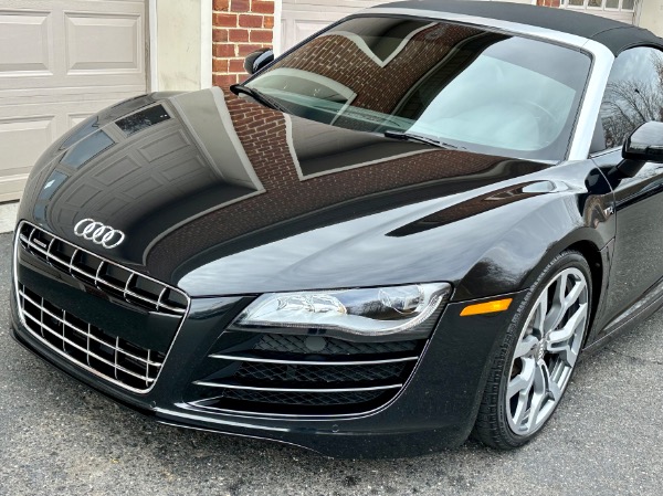 Used-2011-Audi-R8-52-quattro-Spyder