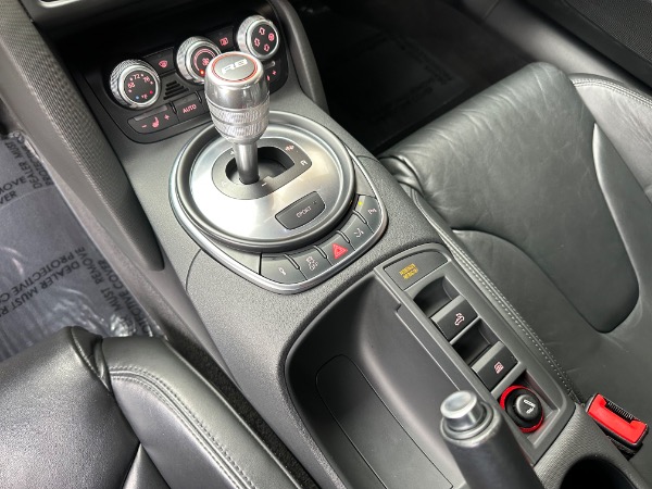 Used-2011-Audi-R8-52-quattro-Spyder