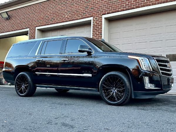 Used-2018-Cadillac-Escalade-ESV-Premium-Luxury
