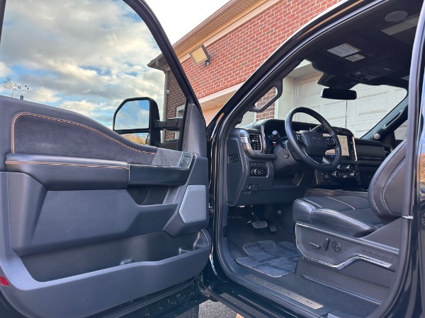 Used-2024-Ford-F-250-Super-Duty-Platinum