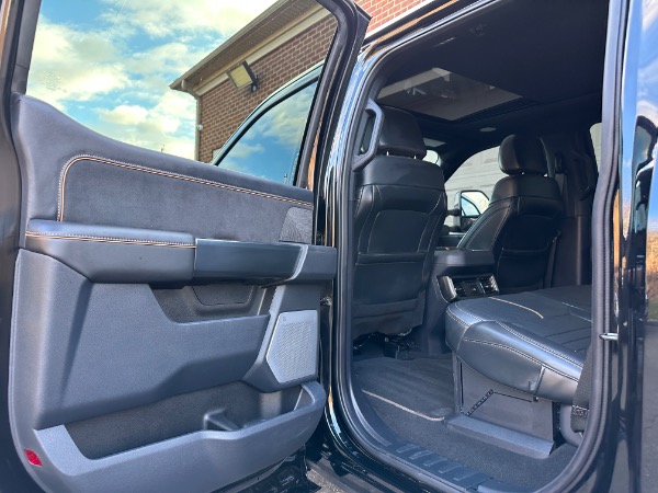 Used-2024-Ford-F-250-Super-Duty-Platinum