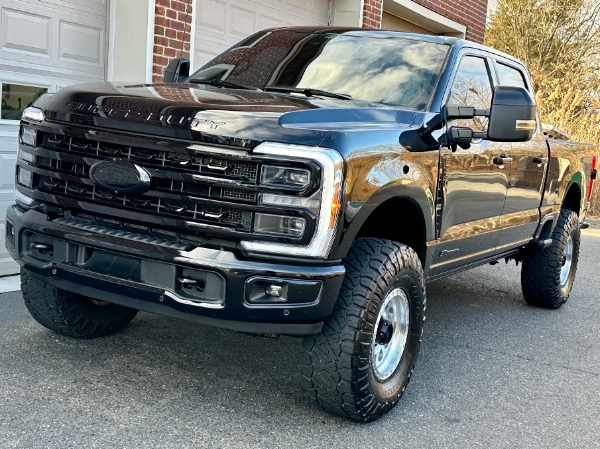 Used-2024-Ford-F-250-Super-Duty-Platinum