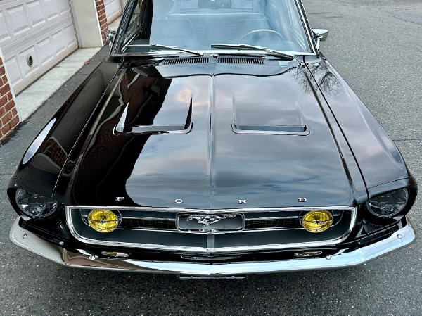 Used-1967-Ford-Mustang-Velocity-Signature-Series