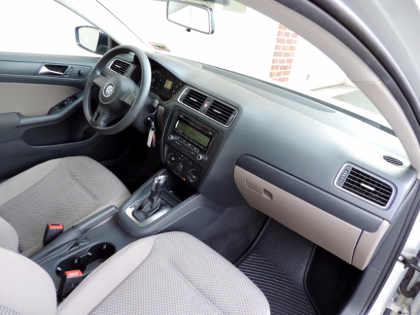 Used-2011-Volkswagen-Jetta
