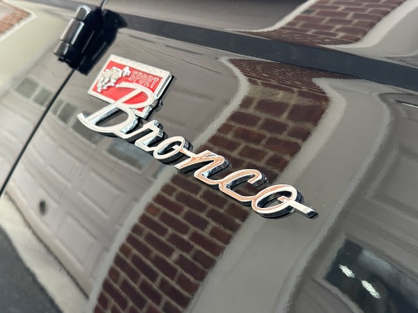 Used-1975-Ford-Bronco-Velocity-Signature-Series