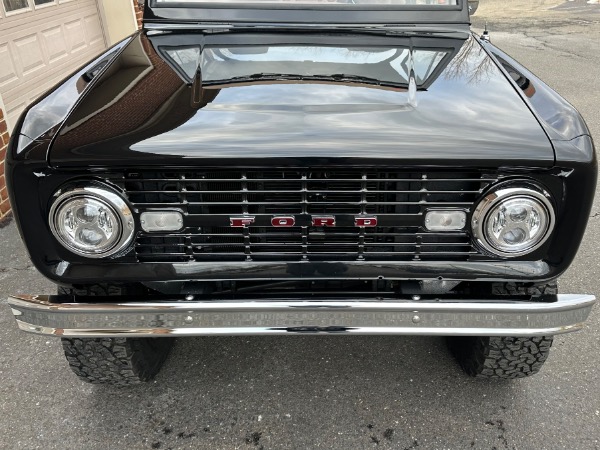 Used-1975-Ford-Bronco-Velocity-Signature-Series