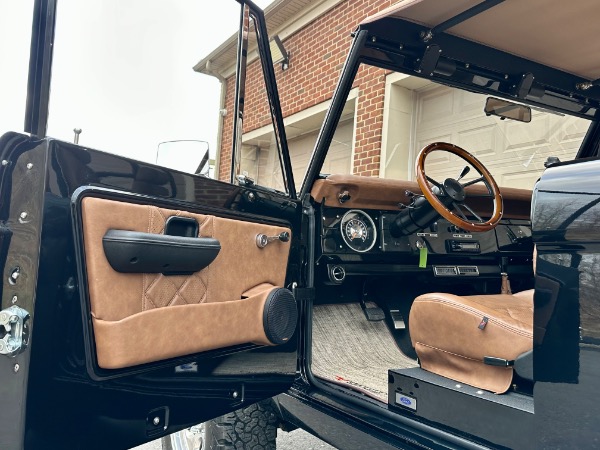 Used-1975-Ford-Bronco-Velocity-Signature-Series
