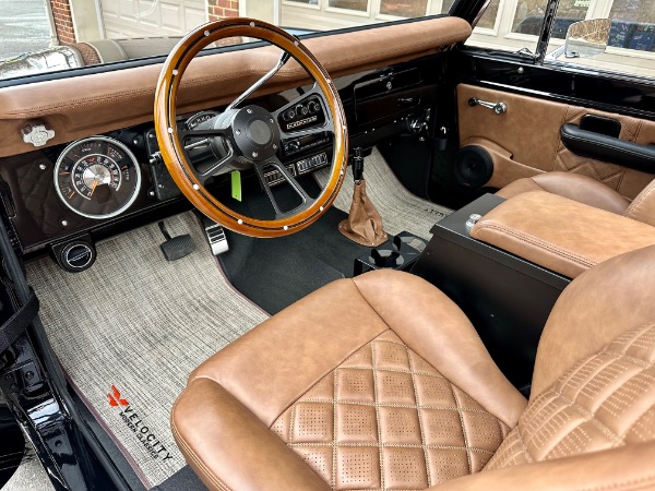 Used-1975-Ford-Bronco-Velocity-Signature-Series
