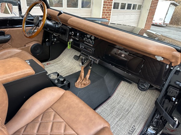 Used-1975-Ford-Bronco-Velocity-Signature-Series