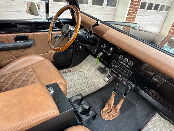 Used-1975-Ford-Bronco-Velocity-Signature-Series