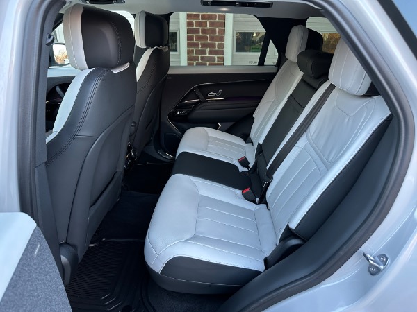Used-2023-Land-Rover-Range-Rover-Sport-P400-Dynamic-SE