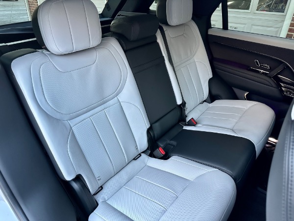 Used-2023-Land-Rover-Range-Rover-Sport-P400-Dynamic-SE