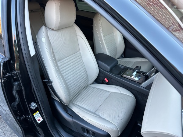 Used-2020-Land-Rover-Discovery-Sport-P250-SE