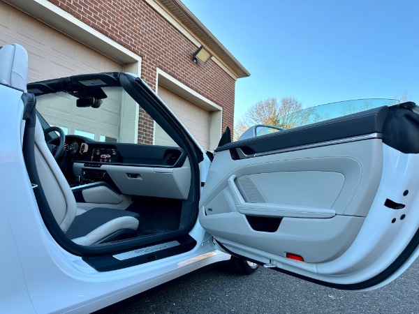 Used-2021-Porsche-911-Carrera