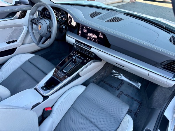 Used-2021-Porsche-911-Carrera