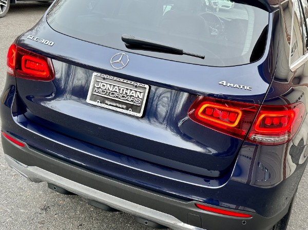 Used-2022-Mercedes-Benz-GLC-GLC-300-4MATIC