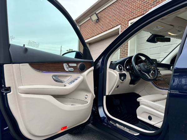 Used-2022-Mercedes-Benz-GLC-GLC-300-4MATIC