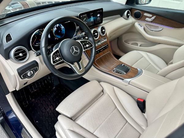 Used-2022-Mercedes-Benz-GLC-GLC-300-4MATIC
