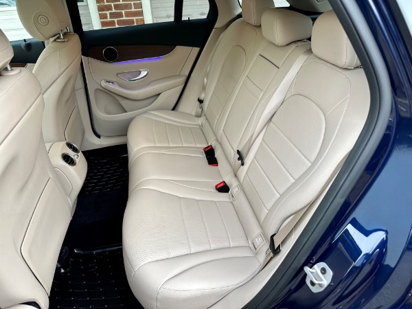 Used-2022-Mercedes-Benz-GLC-GLC-300-4MATIC